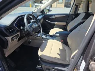 More photos of 2020 Ford Escape Hybrid SE Sport at Indy Auto Man - Indianapolis, IN