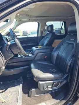 More photos of 2021 Ford Expedition Max Platinum at Indy Auto Man - Indianapolis, IN
