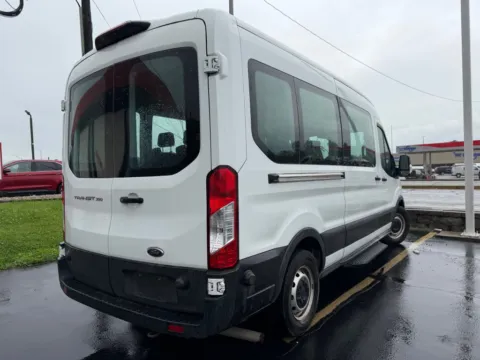 Photos of 2020 Ford Transit-350 XL for sale in Indianapolis, IN at Indy Auto Man - Indianapolis