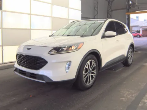 Photos of 2020 Ford Escape SEL for sale in Indianapolis, IN at Indy Auto Man - Indianapolis