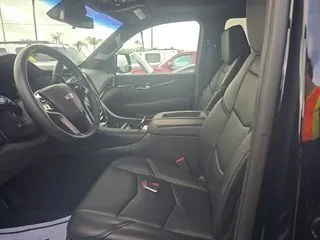 More photos of 2018 Cadillac Escalade Platinum Edition at Indy Auto Man - Indianapolis, IN
