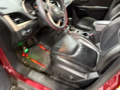 More photos of 2014 Jeep Cherokee Limited at Indy Auto Man - Indianapolis, IN