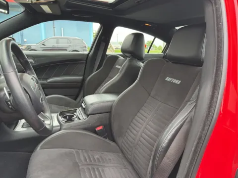 More photos of 2019 Dodge Charger R/T Scat Pack at Indy Auto Man - Indianapolis, IN