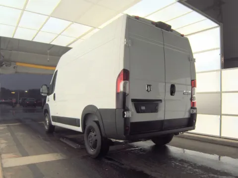 More photos of 2022 Ram ProMaster 2500 High Roof at Indy Auto Man - Indianapolis, IN
