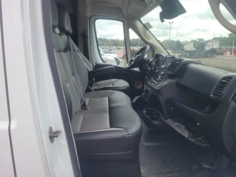 More photos of 2022 Ram ProMaster 2500 High Roof at Indy Auto Man - Indianapolis, IN