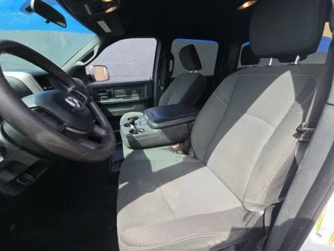 More photos of 2021 Ram 2500 Tradesman at Indy Auto Man - Indianapolis, IN