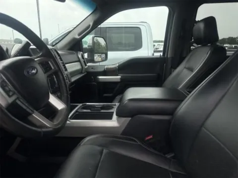 More photos of 2018 Ford F-250SD Lariat at Indy Auto Man - Indianapolis, IN