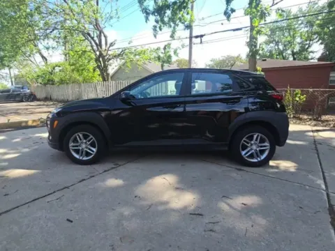 More photos of 2018 Hyundai Kona SE at Indy Auto Man - Indianapolis, IN