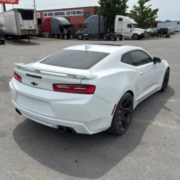 More photos of 2018 Chevrolet Camaro SS 2SS at Indy Auto Man - Indianapolis, IN