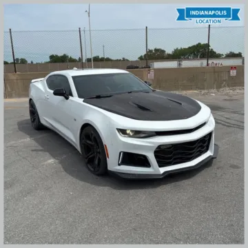 White 2018 Chevrolet Camaro SS 2SS for sale in Indianapolis, IN