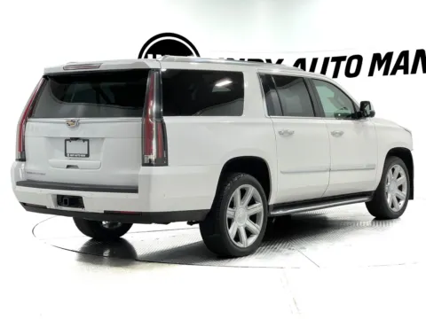 More photos of 2018 Cadillac Escalade ESV Luxury at Indy Auto Man - Indianapolis, IN