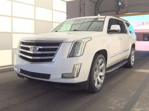Photos of 2018 Cadillac Escalade ESV Luxury for sale in Indianapolis, IN at Indy Auto Man - Indianapolis