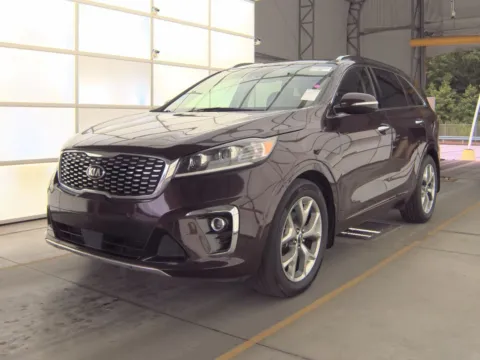 Photos of 2019 Kia Sorento SX for sale in Indianapolis, IN at Indy Auto Man - Indianapolis