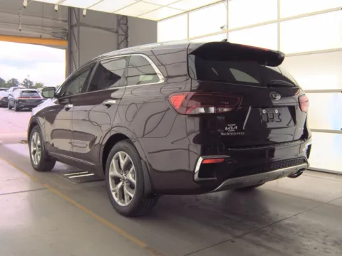 More photos of 2019 Kia Sorento SX at Indy Auto Man - Indianapolis, IN