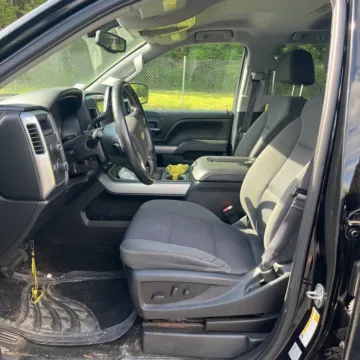 More photos of 2017 Chevrolet Silverado 1500 LT LT2 at Indy Auto Man - Indianapolis, IN