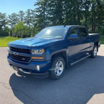 Photos of 2018 Chevrolet Silverado 1500 LT LT2 for sale in Indianapolis, IN at Indy Auto Man - Indianapolis