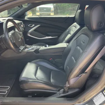 More photos of 2017 Chevrolet Camaro SS 2SS at Indy Auto Man - Indianapolis, IN