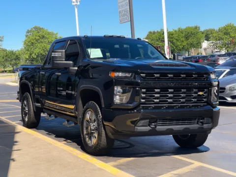 Photos of 2022 Chevrolet Silverado 2500HD Custom for sale in Indianapolis, IN at Indy Auto Man - Indianapolis
