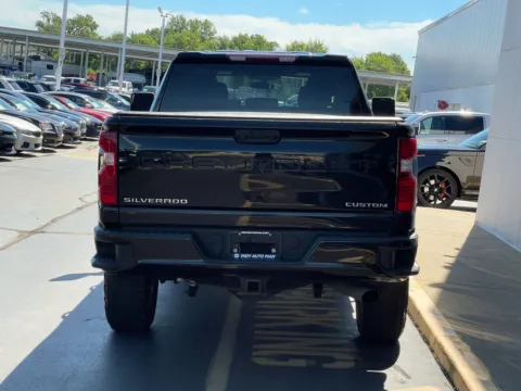 More photos of 2022 Chevrolet Silverado 2500HD Custom at Indy Auto Man - Indianapolis, IN