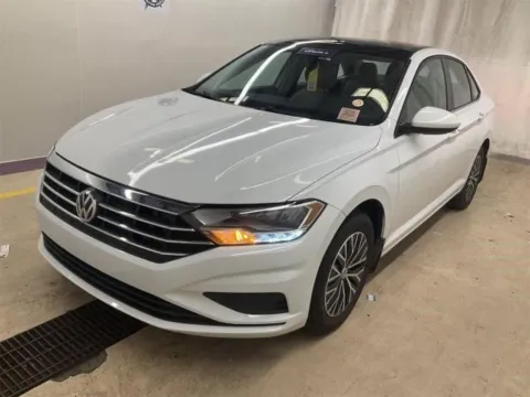 Photos of 2021 Volkswagen Jetta 1.4T SE for sale in Indianapolis, IN at Indy Auto Man - Indianapolis