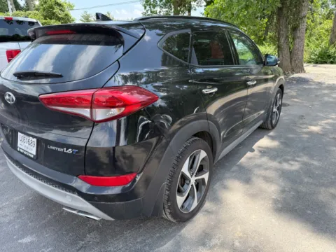Another view of 2017 Hyundai Tucson Limited for sale in Indianapolis, IN at Indy Auto Man - Indianapolis