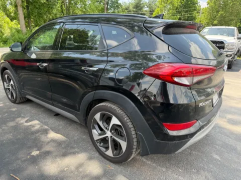 More photos of 2017 Hyundai Tucson Limited at Indy Auto Man - Indianapolis, IN