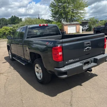 More photos of 2018 Chevrolet Silverado 1500 LT LT2 at Indy Auto Man - Indianapolis, IN
