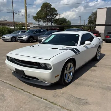 Photos of 2014 Dodge Challenger R/T for sale in Indianapolis, IN at Indy Auto Man - Indianapolis