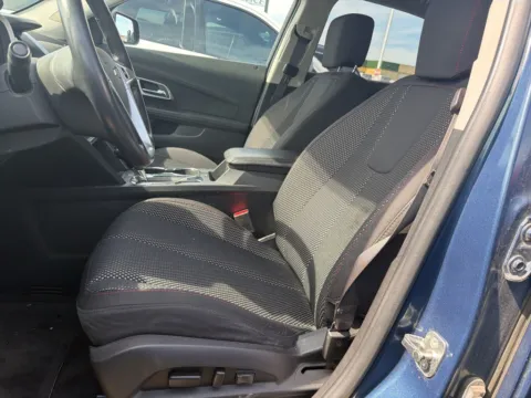 More photos of 2016 Chevrolet Equinox LT at Indy Auto Man - Indianapolis, IN
