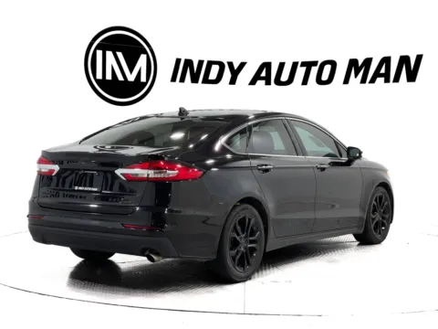 More photos of 2019 Ford Fusion SEL at Indy Auto Man - Indianapolis, IN