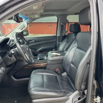 More photos of 2018 Chevrolet Tahoe LT at Indy Auto Man - Indianapolis, IN