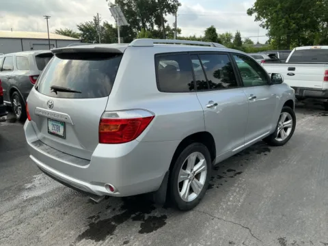 Another view of 2008 Toyota Highlander Limited for sale in Indianapolis, IN at Indy Auto Man - Indianapolis