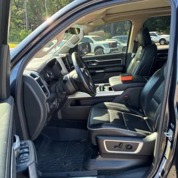 More photos of 2021 Ram 1500 Laramie at Indy Auto Man - Indianapolis, IN