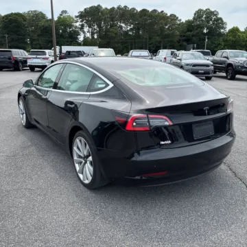 More photos of 2020 Tesla Model 3 Standard Range Plus at Indy Auto Man - Indianapolis, IN