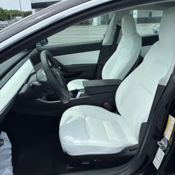 More photos of 2020 Tesla Model 3 Standard at Indy Auto Man - Indianapolis, IN