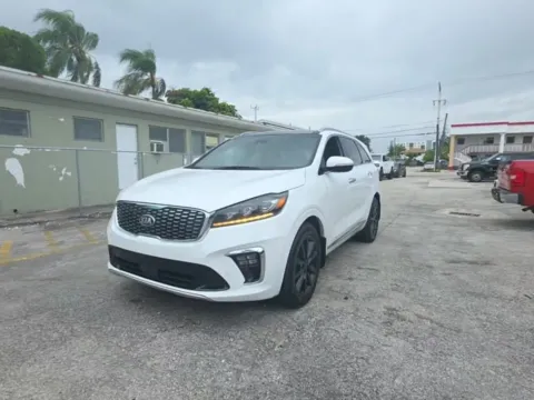 Photos of 2019 Kia Sorento SX Limited for sale in Indianapolis, IN at Indy Auto Man - Indianapolis