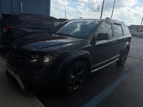 Photos of 2018 Dodge Journey Crossroad for sale in Indianapolis, IN at Indy Auto Man - Indianapolis