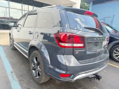 More photos of 2018 Dodge Journey Crossroad at Indy Auto Man - Indianapolis, IN