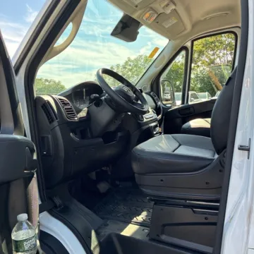 More photos of 2023 Ram ProMaster 2500 High Roof at Indy Auto Man - Indianapolis, IN