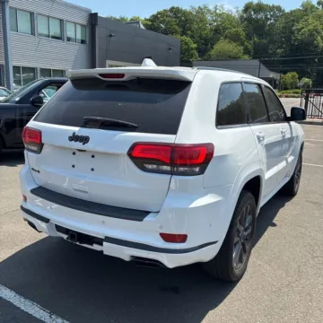 Another view of 2018 Jeep Grand Cherokee Overland for sale in Indianapolis, IN at Indy Auto Man - Indianapolis
