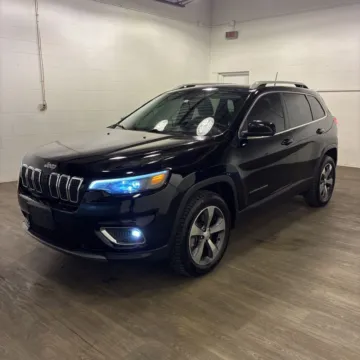 Photos of 2019 Jeep Cherokee Limited for sale in Indianapolis, IN at Indy Auto Man - Indianapolis