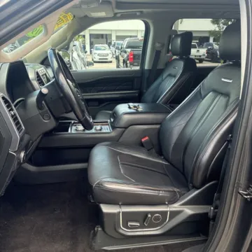 More photos of 2019 Ford Expedition Max Platinum at Indy Auto Man - Indianapolis, IN