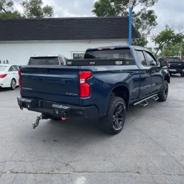 Another view of 2019 Chevrolet Silverado 1500 Custom Trail Boss for sale in Indianapolis, IN at Indy Auto Man - Indianapolis