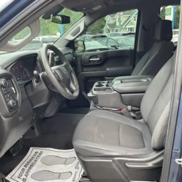 More photos of 2019 Chevrolet Silverado 1500 Custom Trail Boss at Indy Auto Man - Indianapolis, IN