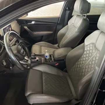 More photos of 2018 Audi SQ5 3.0T Premium Plus quattro at Indy Auto Man - Indianapolis, IN
