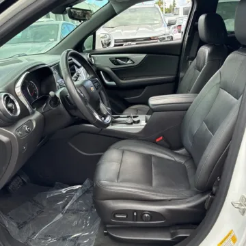 More photos of 2019 Chevrolet Blazer  3LT at Indy Auto Man - Indianapolis, IN