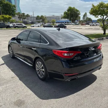 More photos of 2016 Hyundai Sonata Limited at Indy Auto Man - Indianapolis, IN