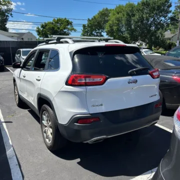More photos of 2015 Jeep Cherokee Limited at Indy Auto Man - Indianapolis, IN