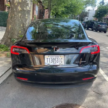 More photos of 2023 Tesla Model 3 Long Range at Indy Auto Man - Indianapolis, IN