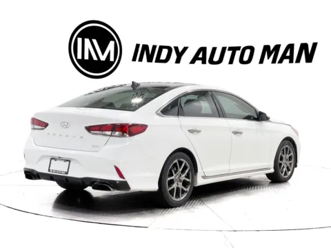 More photos of 2019 Hyundai Sonata Limited at Indy Auto Man - Indianapolis, IN